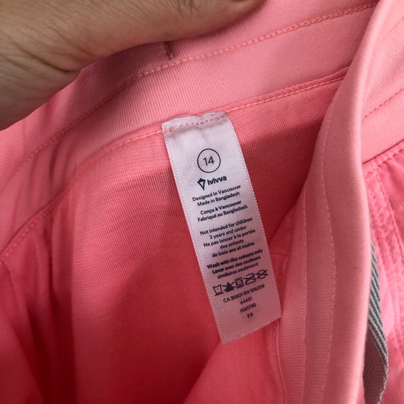 LINED Ivivva by Lululemon Live to Move crop - Picture 11 of 13